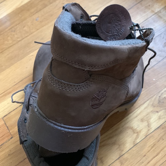 Boots, - Picture 3 of 3